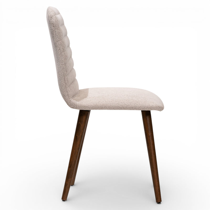 Elegance That Complements!