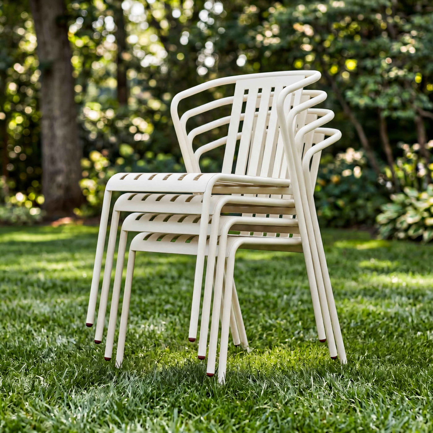 ALTO PARI Premium All-Weather Outdoor Stacking Dining chair (Set of 2) (Traffic White)
